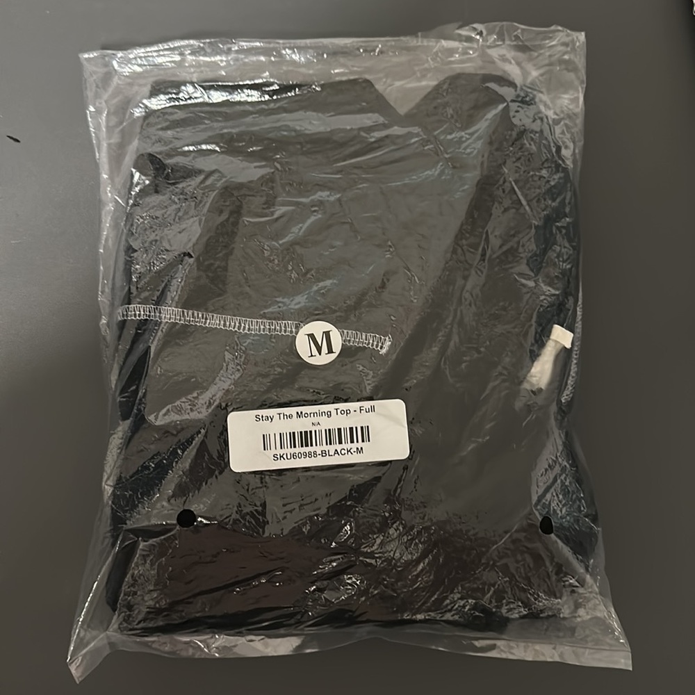 NIP Blumin black long sleeve ribbed top with white stitching M - Picture 2 of 10